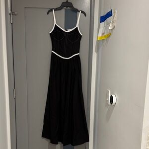 Moon River Black and White Maxi Dress wool river sizes